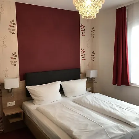 Alt-gunsenum Casa de hóspedes 3*