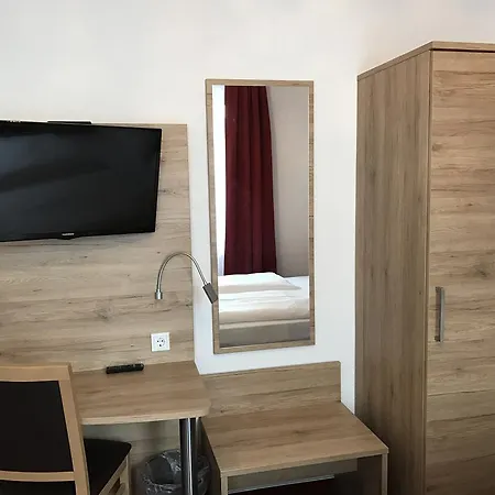 Alt-gunsenum Konukevi 3*