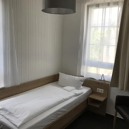 Alt-gunsenum Gasthuis 3*